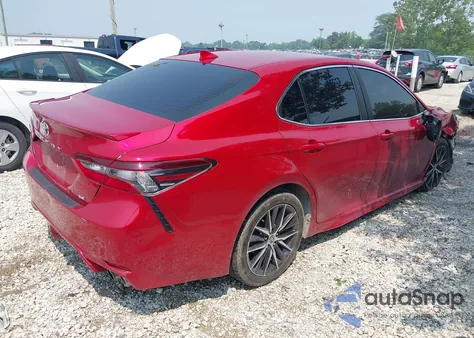 2021 Toyota Camry Se/Se Night Shade z USA, uszkodzony, nr VIN 4T1G11AK1MU464331